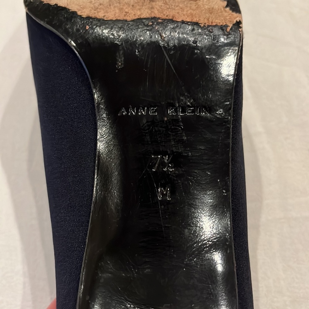 Anne Klein black classy pump 7.5M - Picture 6 of 7